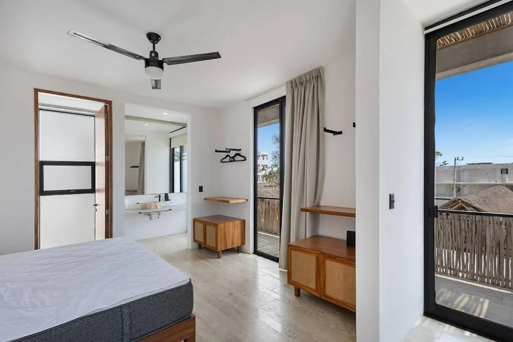 Lux Toh Villa, Rooftop Pool, Wifi, Transport 툴룸 0*,  멕시코
